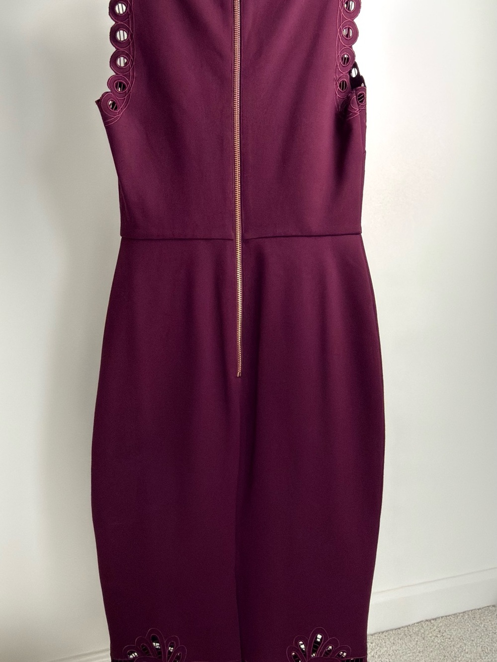 TED BAKER Burgundy Cutout Lace Sheath Dress Sz 1 / US 4 - Picture 6 of 14